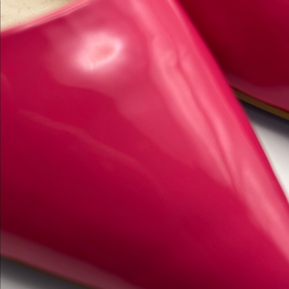 Michael Kors Fuchsia Patent Leather kitten Heels - Picture 6 of 8